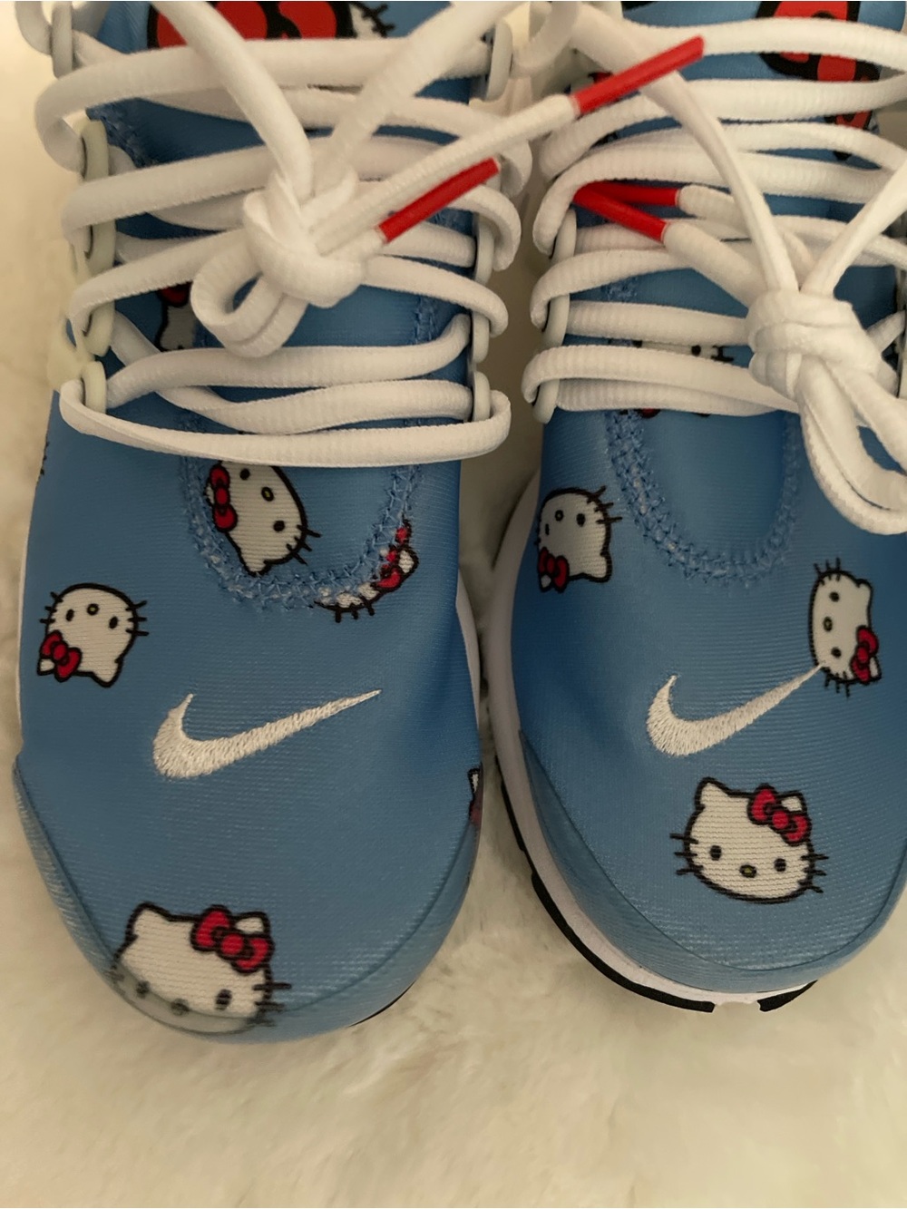 Nike X Hello Kitty Print Women's Athletic Sneakers